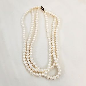 Pearls- Triple strand, baroque